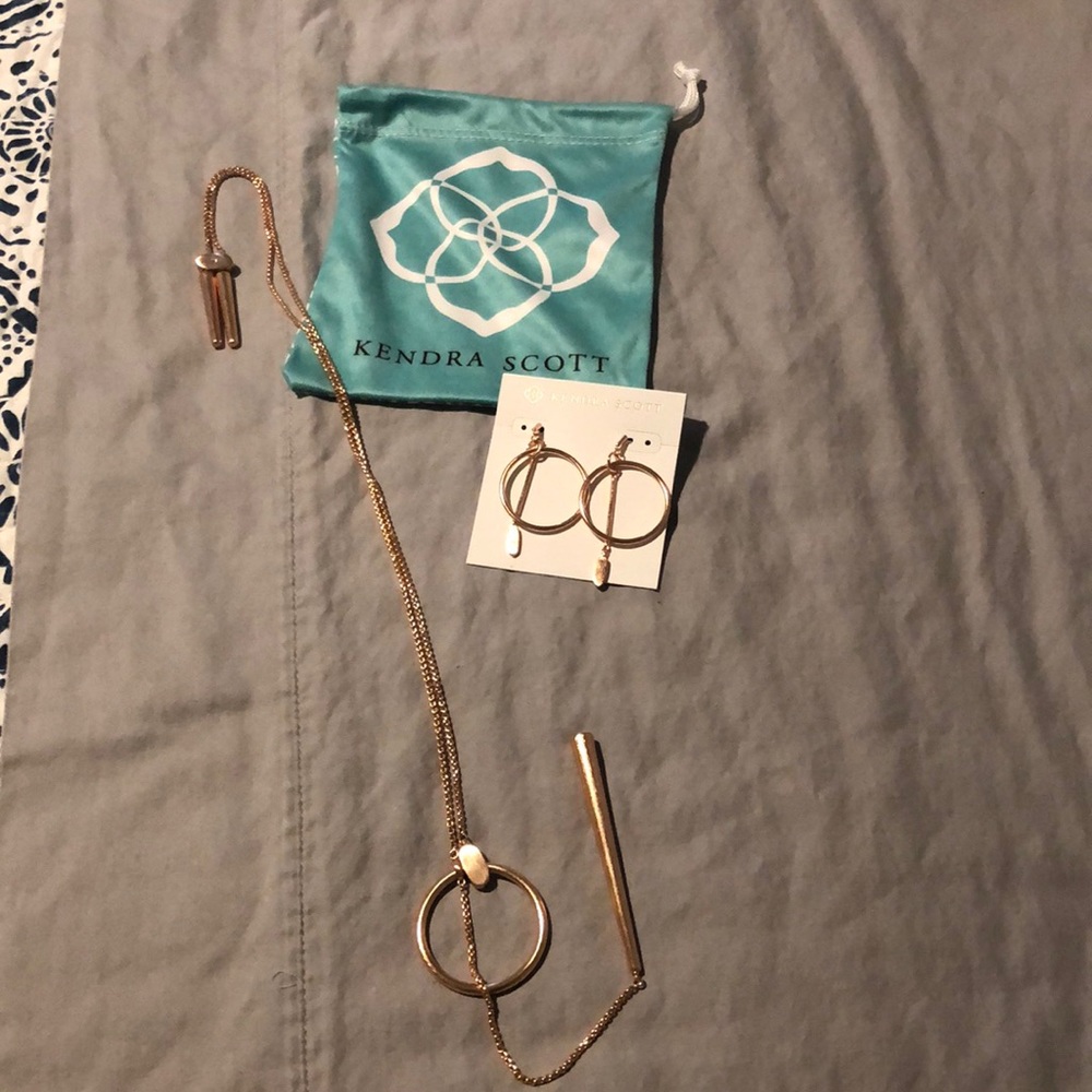 Kendra Scott necklace & earring set